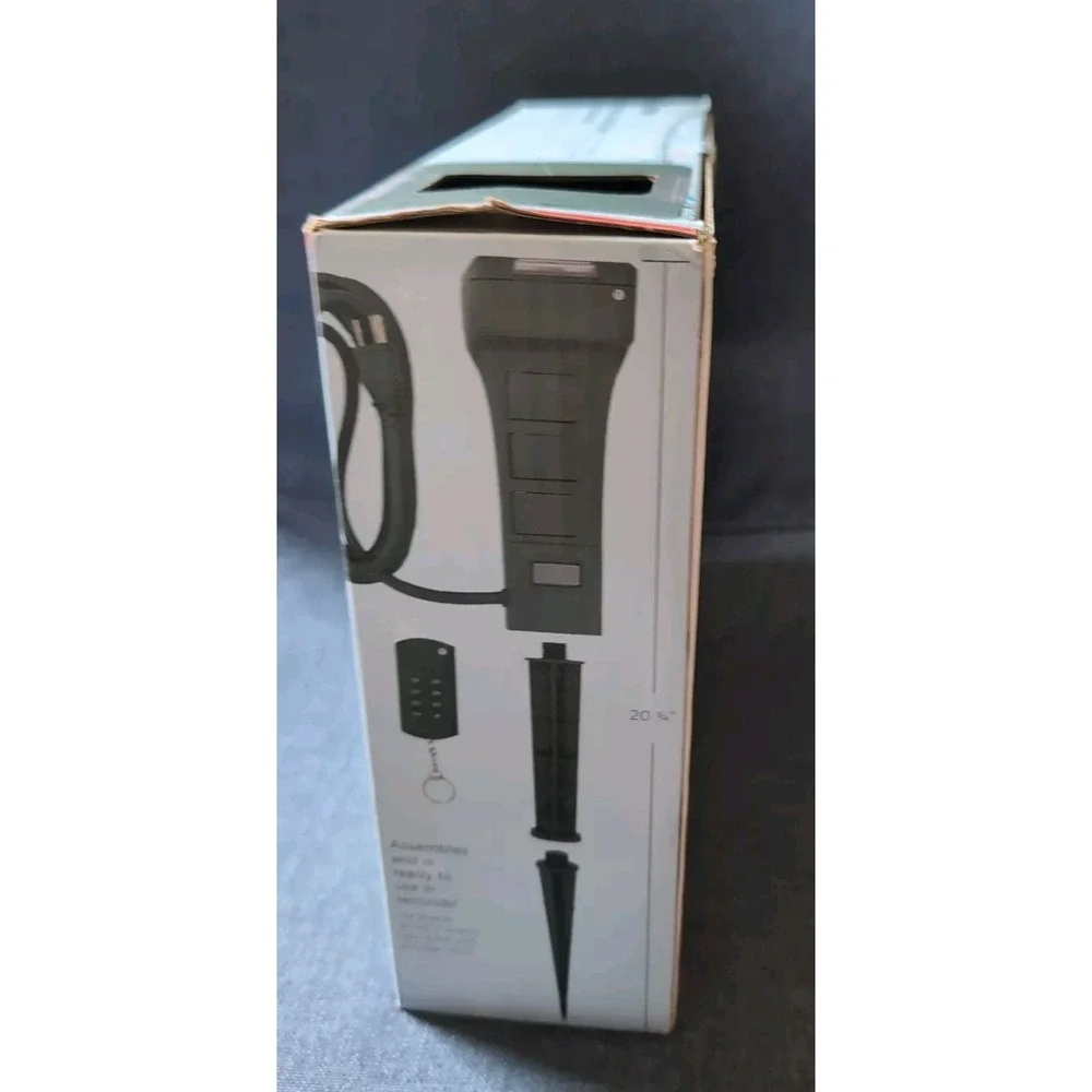 WOODS Outdoor Holiday Décor Timer With 100 foot Remote, 6 timer settings
